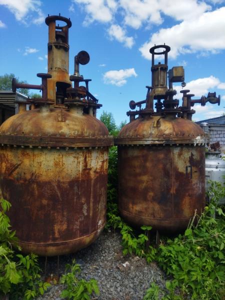 Аппарат 2 м3 без рубашки, рама, сальник, мотор редуктор, обепром.